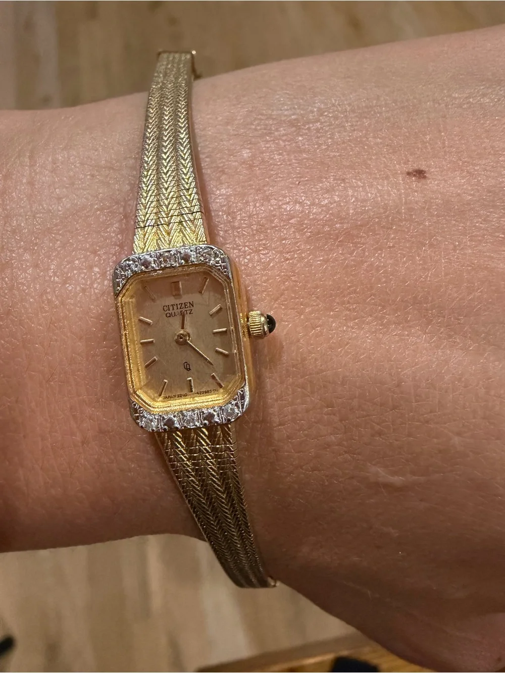 Citizen elegant women
